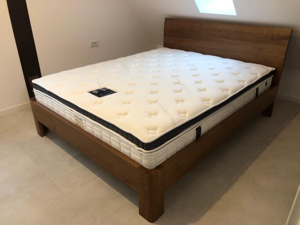 Importanţa fibrei lemnului de stejar în mobilier Ronex