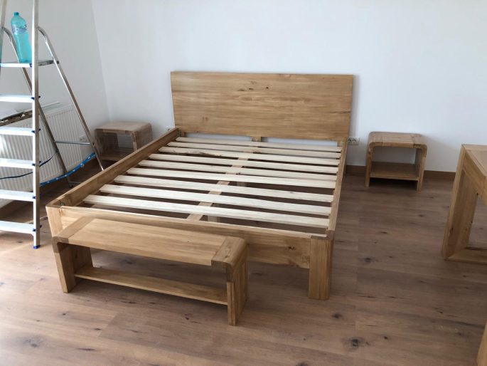Importanţa fibrei lemnului de stejar în mobilier Ronex 4 Pat lemn masiv Ronex